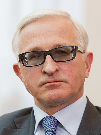 Александр Шохин